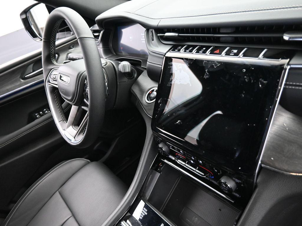 used 2024 Jeep Grand Cherokee car, priced at $44,401