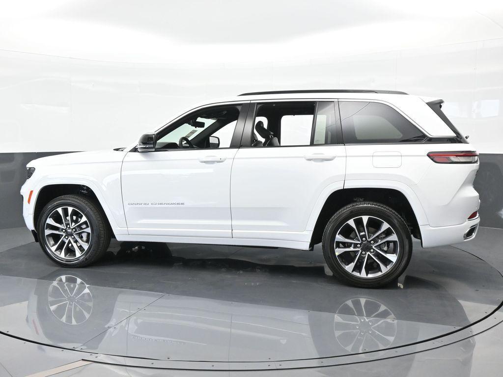 used 2024 Jeep Grand Cherokee car, priced at $44,401