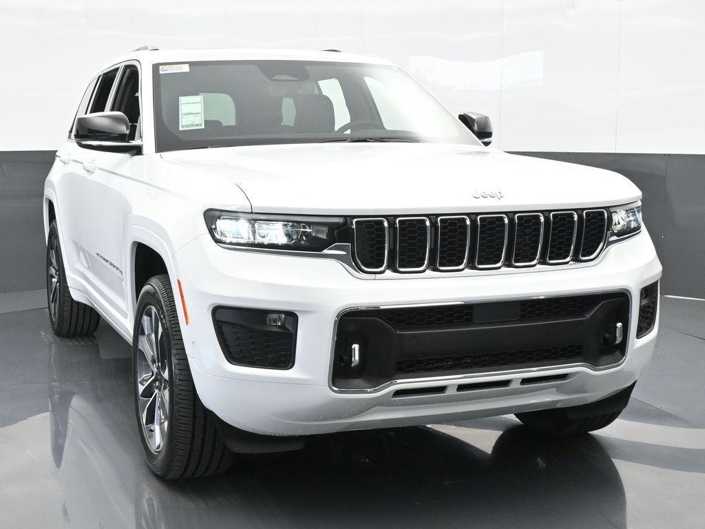 used 2024 Jeep Grand Cherokee car, priced at $44,401
