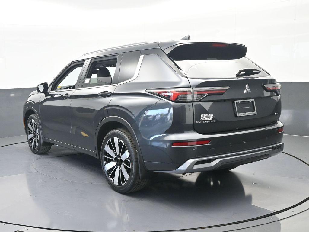new 2026 Mitsubishi Outlander car, priced at $38,805