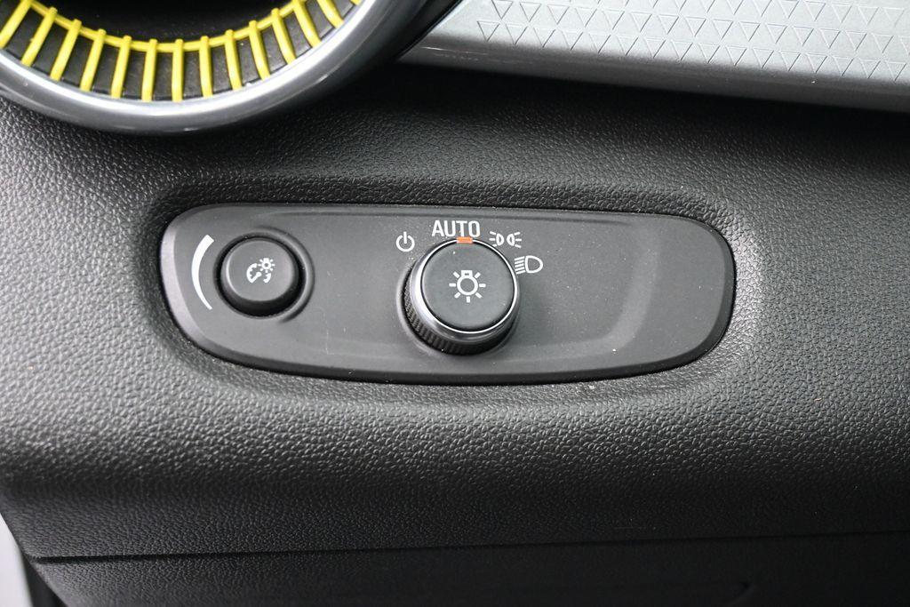 used 2024 Chevrolet Trax car, priced at $18,321