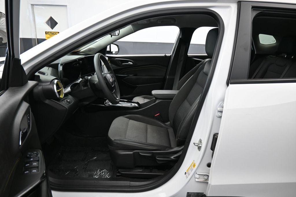 used 2024 Chevrolet Trax car, priced at $18,321