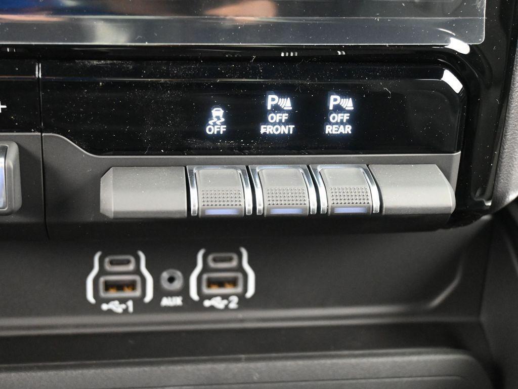 new 2025 Ram 1500 car