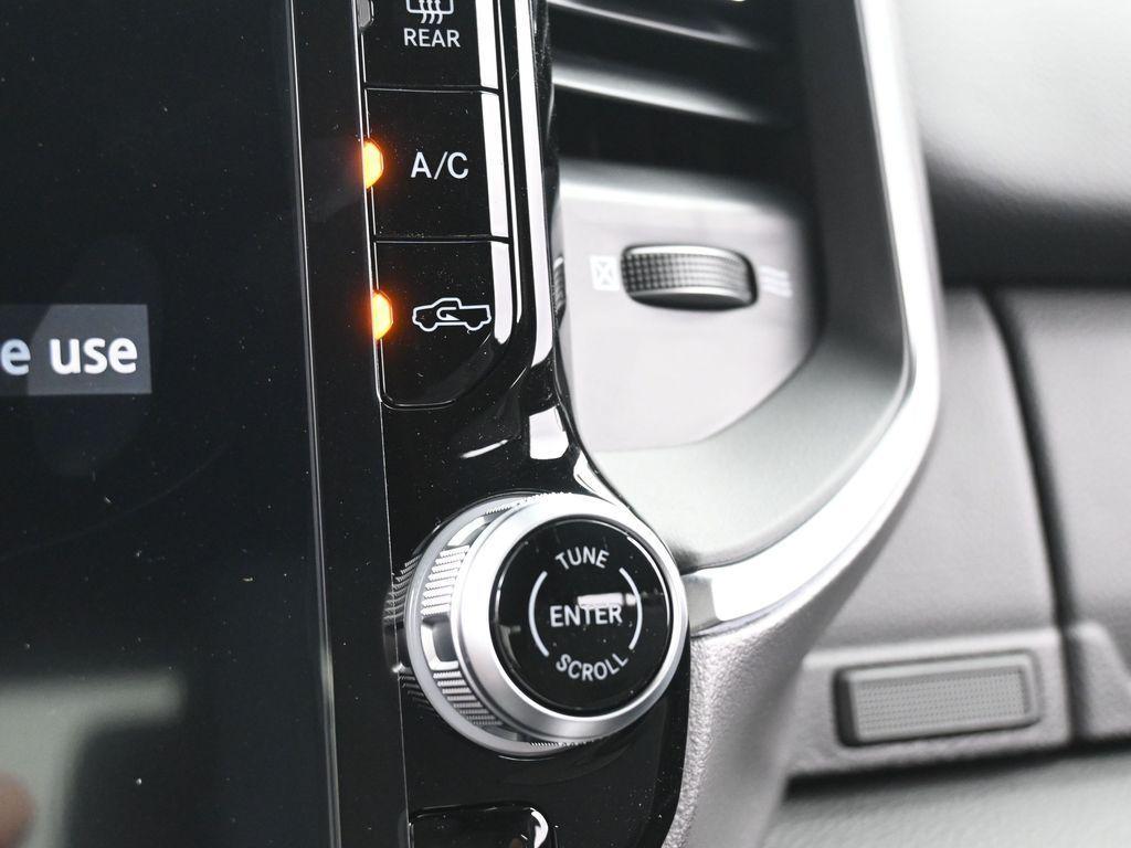 new 2025 Ram 1500 car