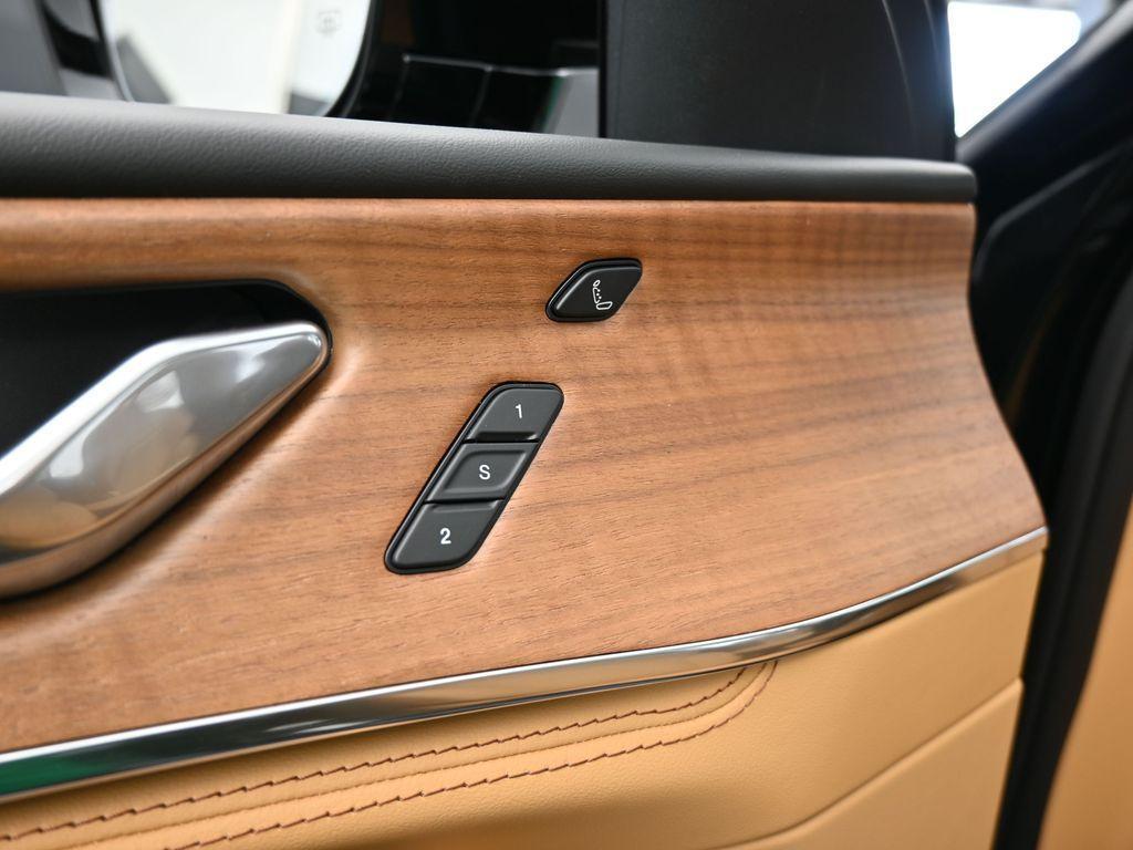 new 2025 Jeep Grand Cherokee L car