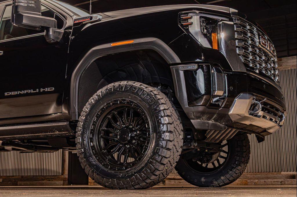 used 2025 GMC Sierra 2500 car, priced at $78,490