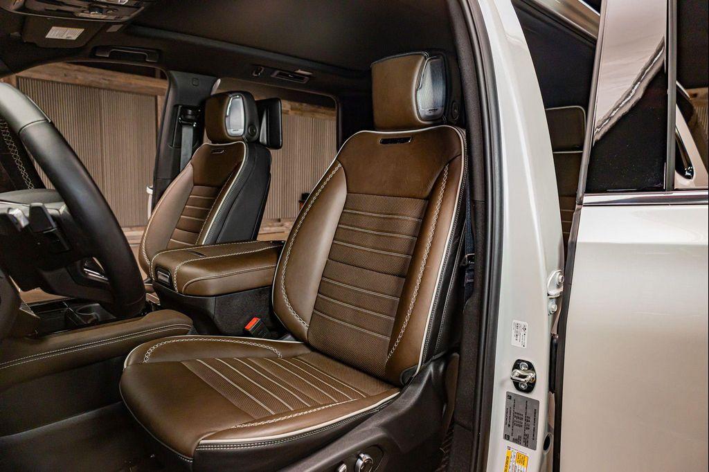 used 2025 GMC Yukon car, priced at $103,990