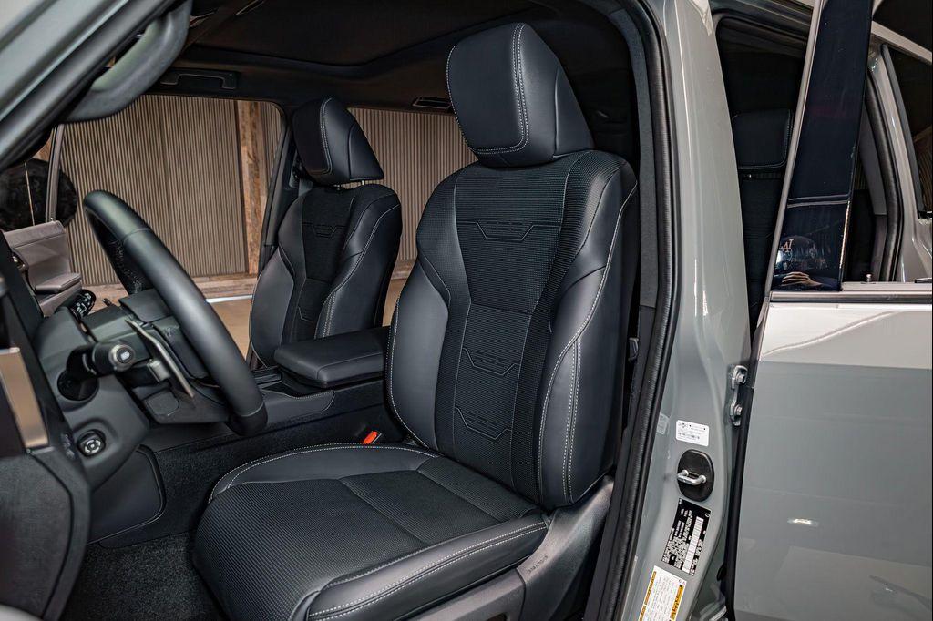 used 2025 Lexus GX 550 car, priced at $98,990