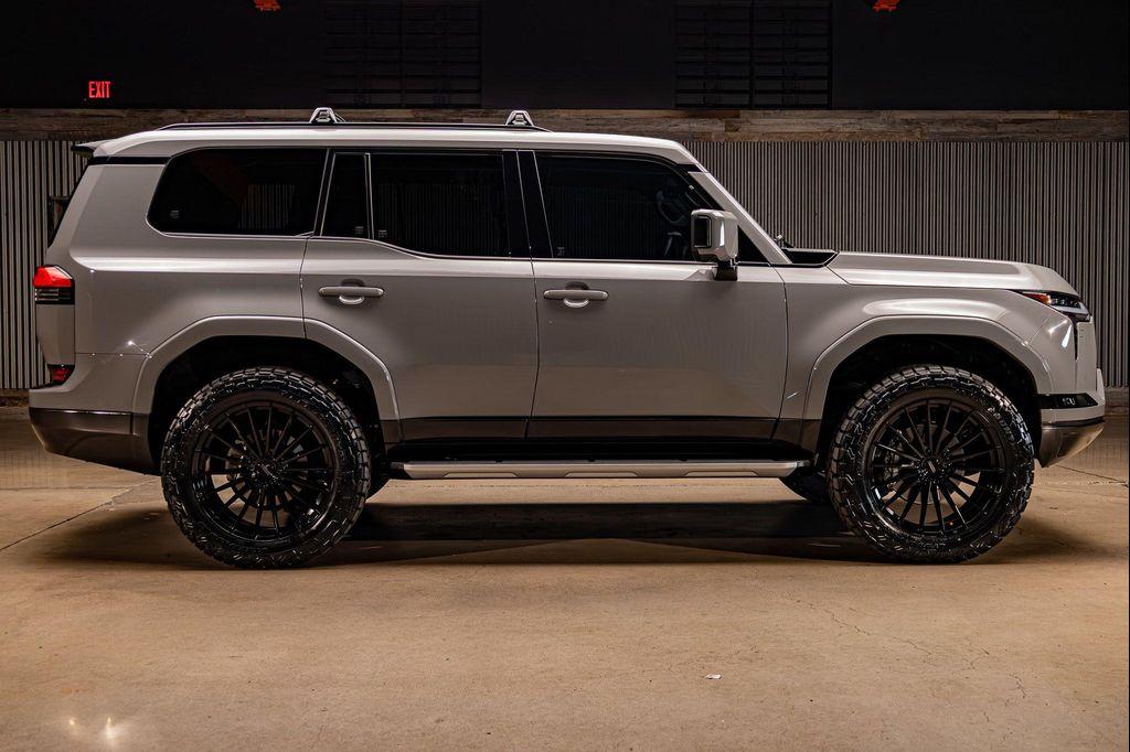 used 2025 Lexus GX 550 car, priced at $98,990