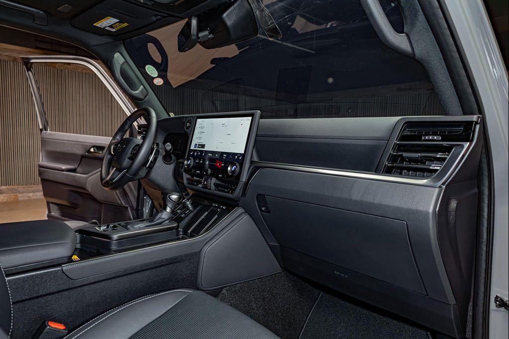 used 2025 Lexus GX 550 car, priced at $98,990