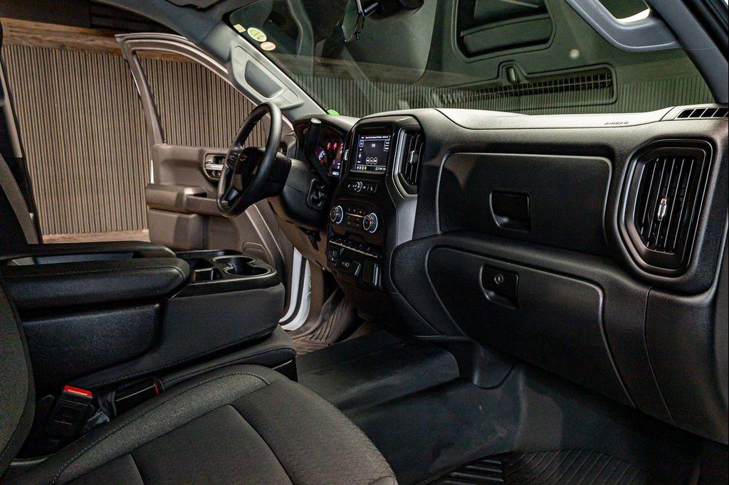 used 2025 Chevrolet Silverado 1500 car, priced at $52,990