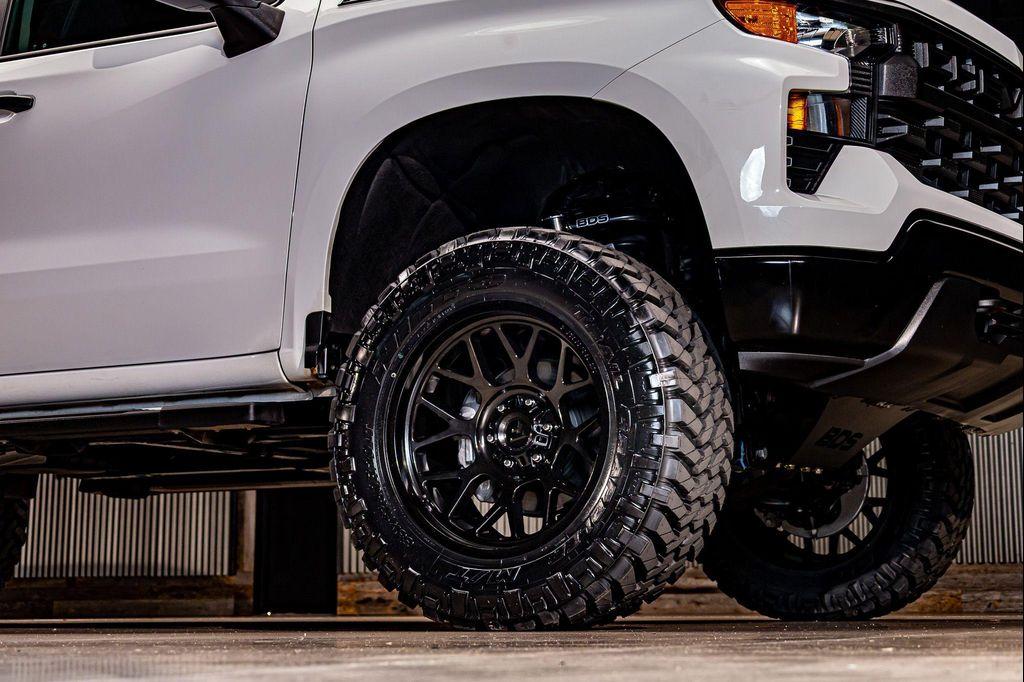 used 2025 Chevrolet Silverado 1500 car, priced at $52,990