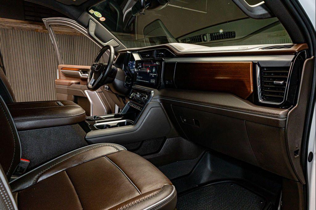 used 2025 GMC Sierra 2500 car, priced at $77,990