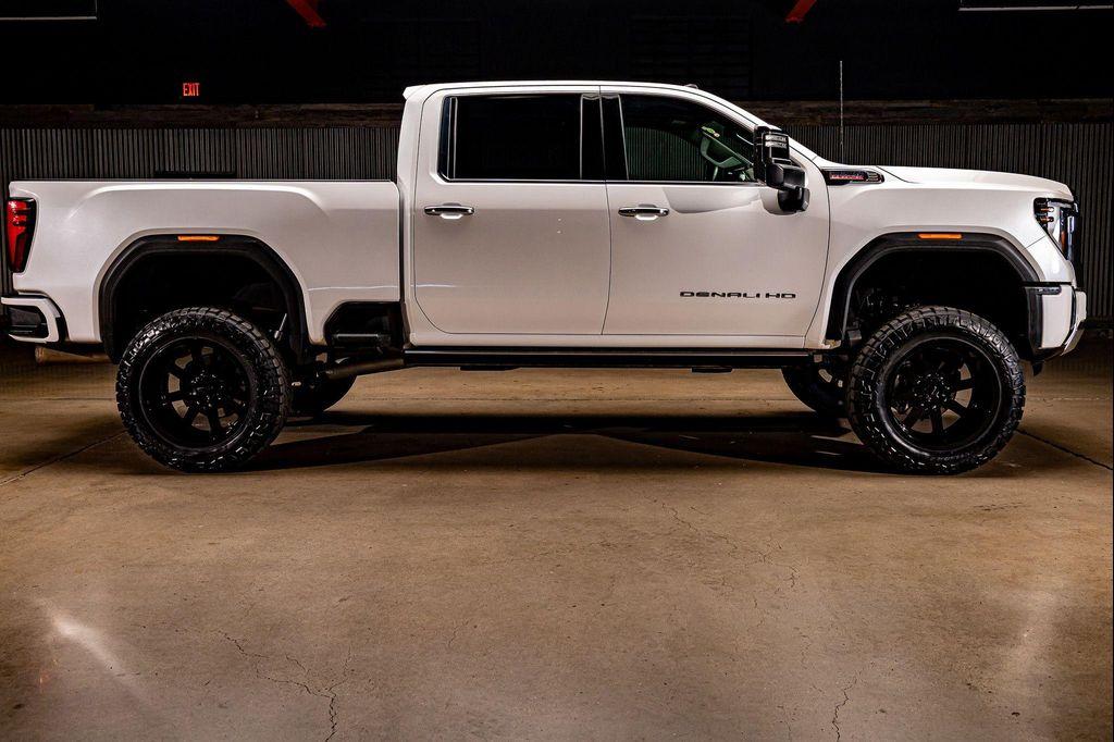 used 2025 GMC Sierra 2500 car, priced at $77,990