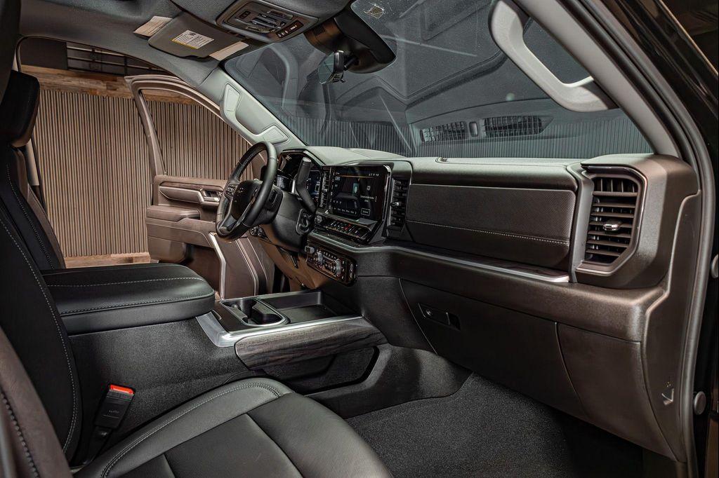 used 2025 Chevrolet Silverado 2500 car, priced at $99,284