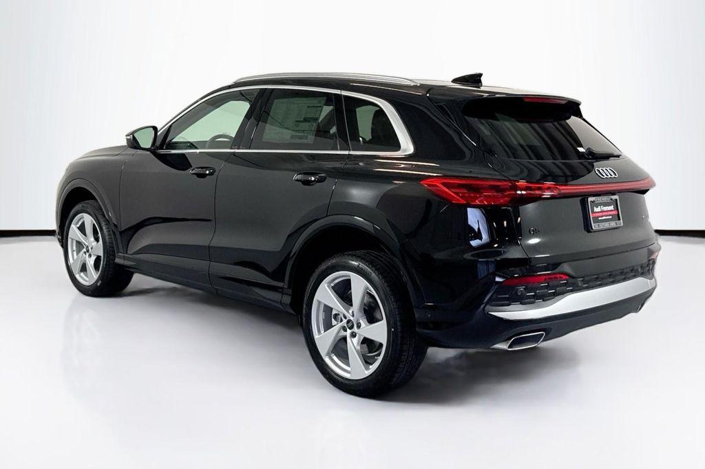 new 2025 Audi Q5 car, priced at $59,940