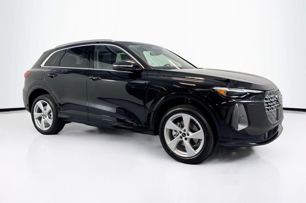 new 2025 Audi Q5 car, priced at $60,590