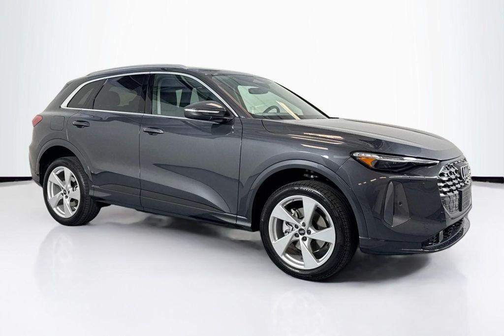 new 2025 Audi Q5 car, priced at $59,940