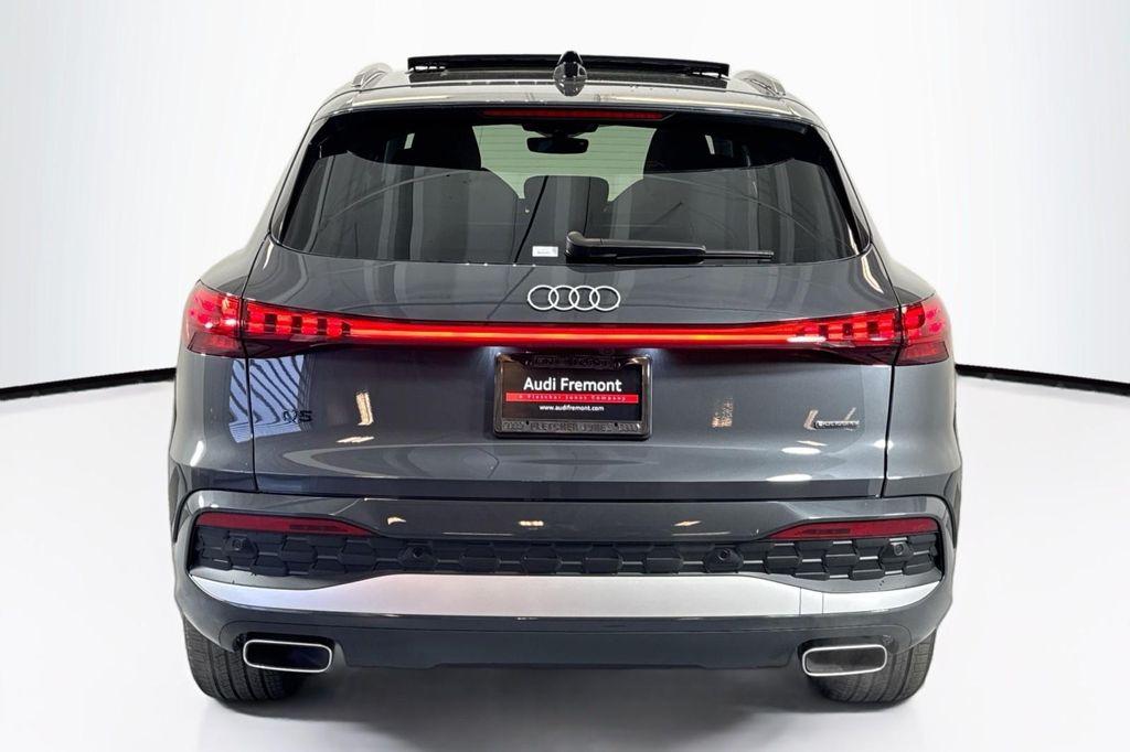 new 2025 Audi Q5 car, priced at $59,940