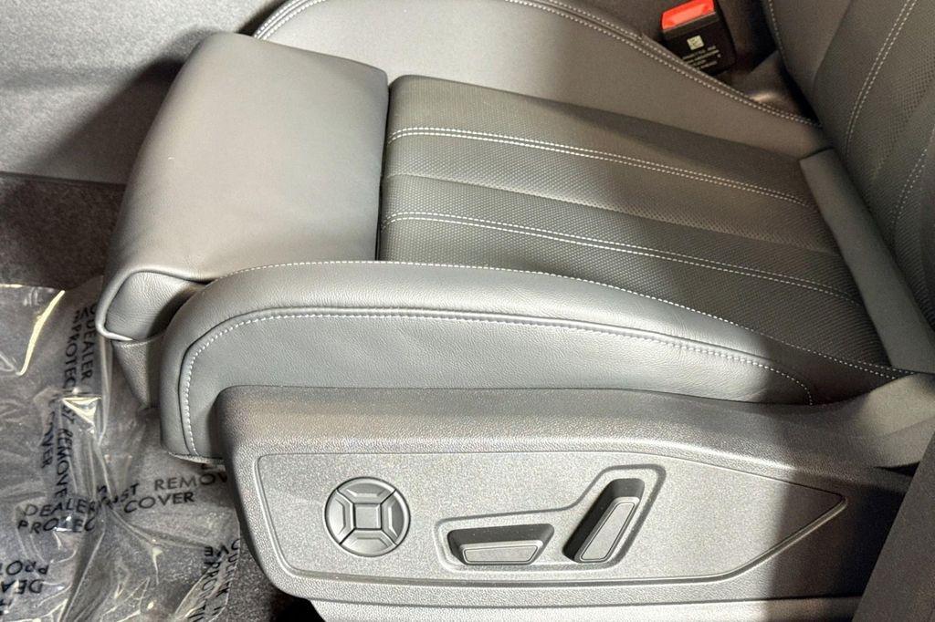 new 2025 Audi Q5 car, priced at $59,940