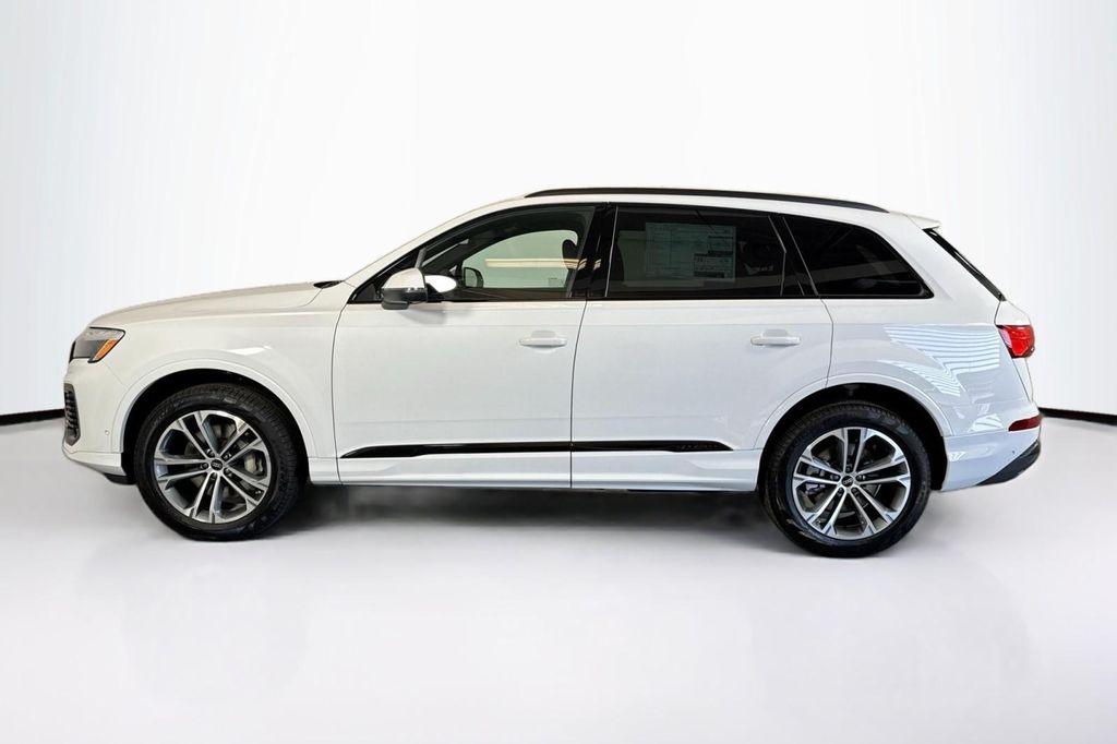 new 2026 Audi Q7 car, priced at $67,545