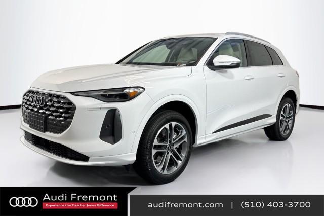 new 2025 Audi Q5 car, priced at $59,140