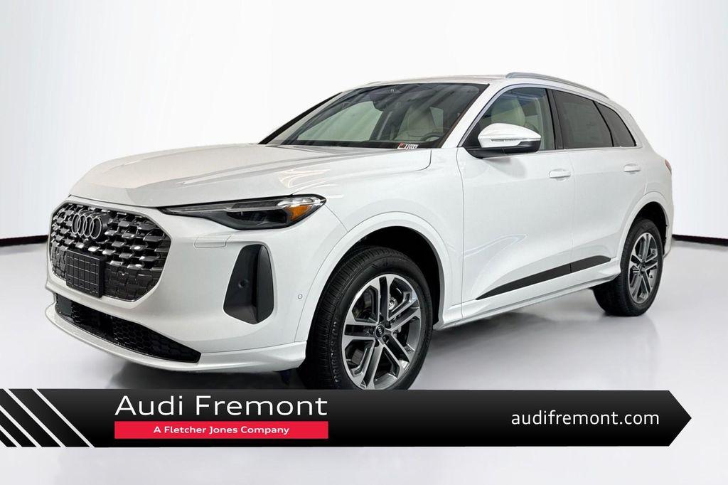 new 2025 Audi Q5 car, priced at $59,140