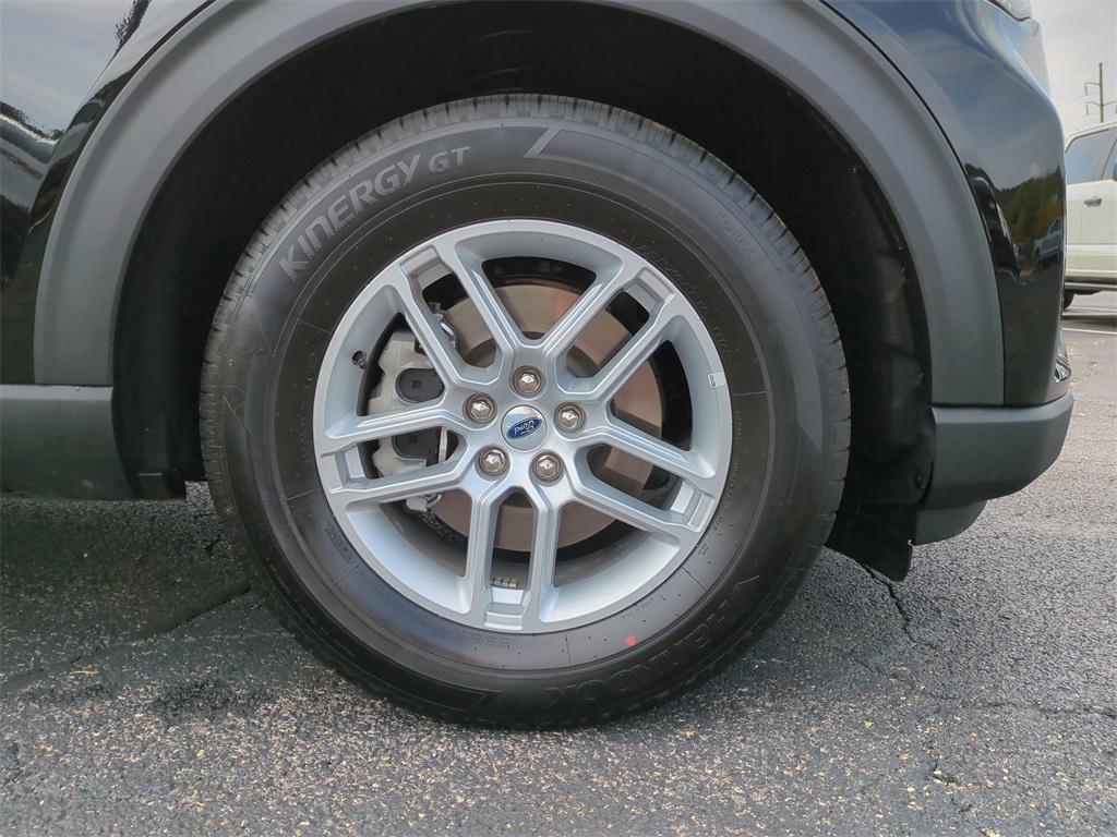 new 2025 Ford Explorer car, priced at $39,264