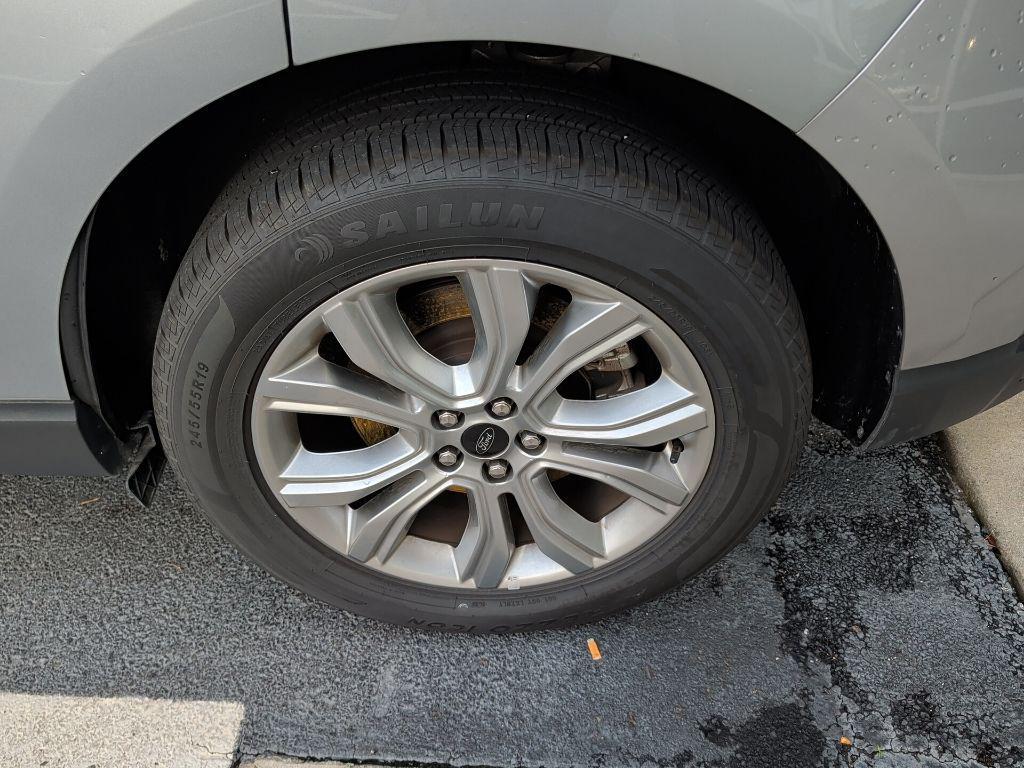 used 2024 Ford Edge car, priced at $25,250