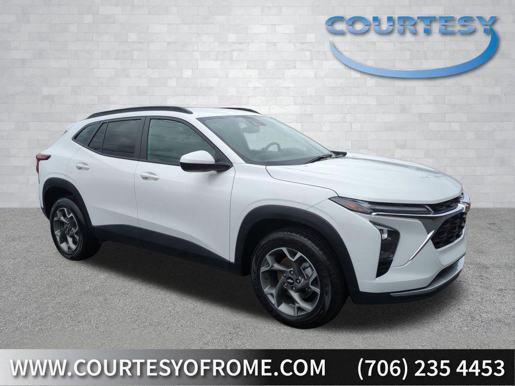 used 2025 Chevrolet Trax car, priced at $19,536