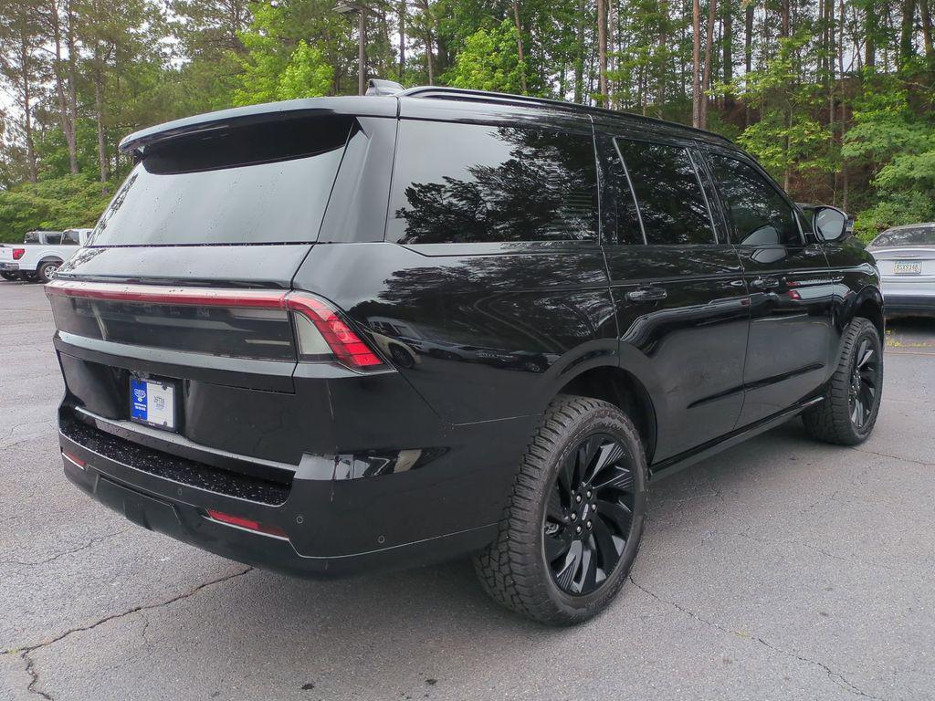 used 2025 Lincoln Navigator car, priced at $87,789