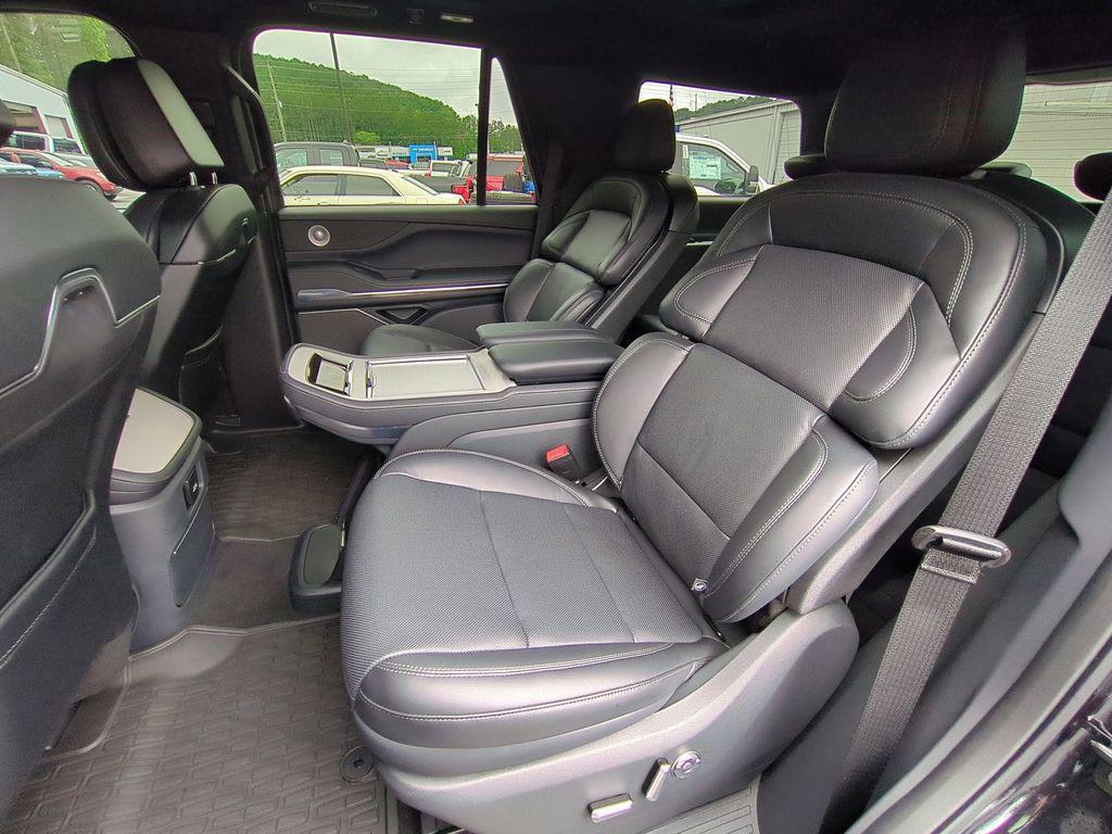 used 2025 Lincoln Navigator car, priced at $87,789