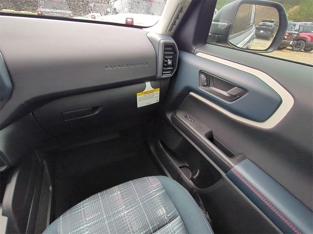 new 2025 Ford Bronco Sport car, priced at $32,879