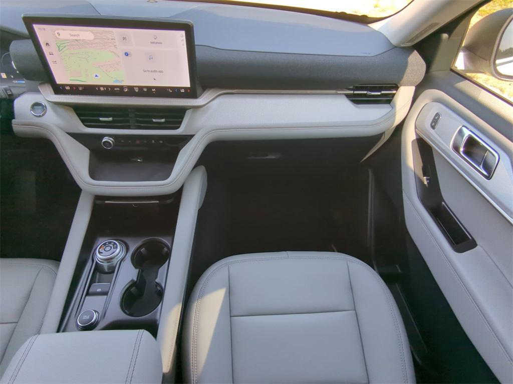 new 2025 Ford Explorer car, priced at $40,459