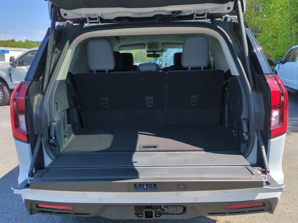 new 2026 Ford Expedition car, priced at $64,719