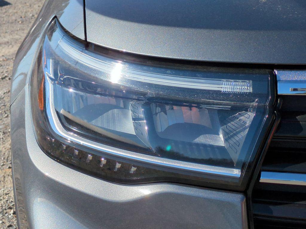 new 2026 Ford Explorer car, priced at $34,679
