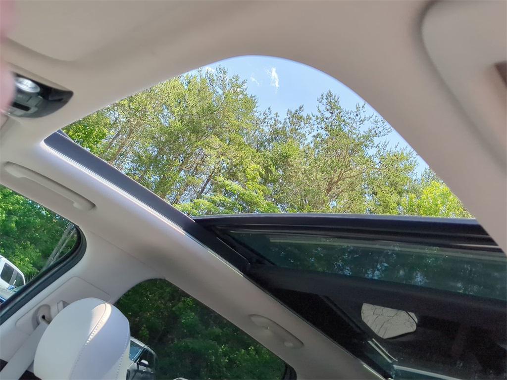 used 2023 Kia Sorento car, priced at $30,000