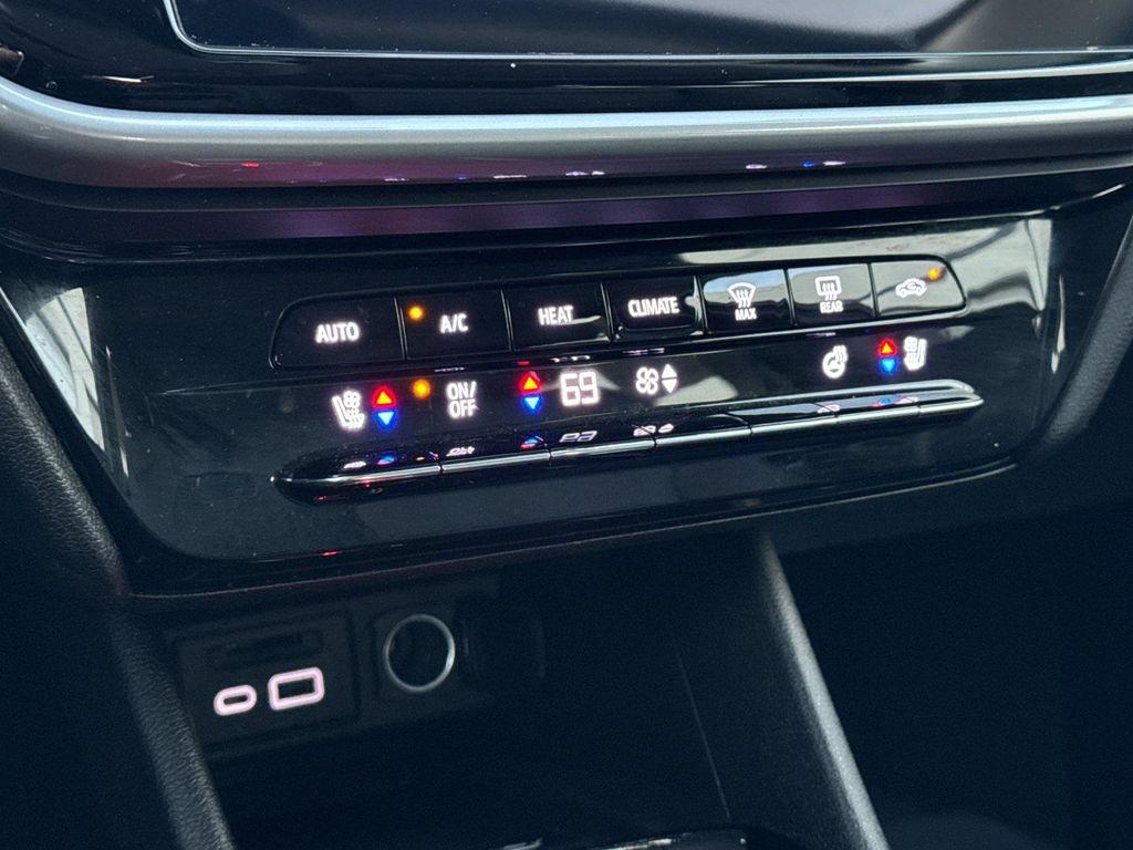 used 2022 Chevrolet Bolt EUV car, priced at $18,991