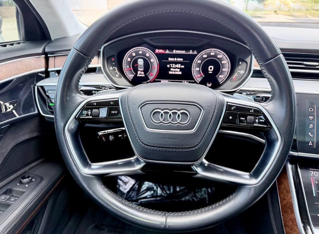 Audi A8 view 16