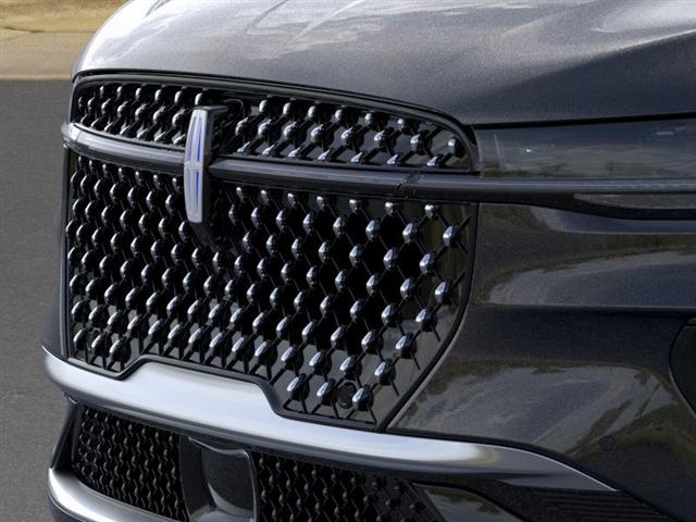 new 2025 Lincoln Nautilus car, priced at $53,317