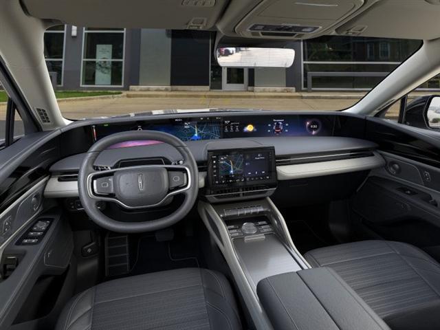 new 2025 Lincoln Nautilus car, priced at $53,317
