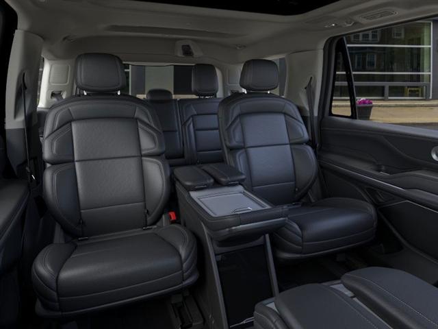 new 2025 Lincoln Navigator car, priced at $96,703