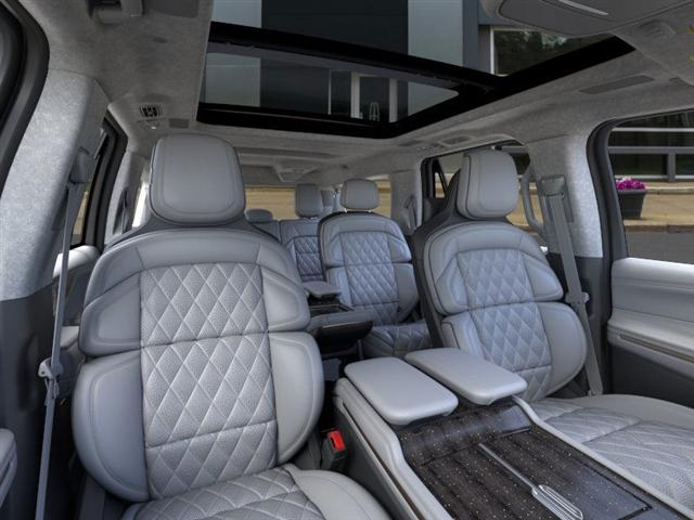 new 2025 Lincoln Navigator L car, priced at $116,350