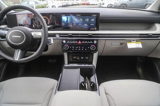 new 2026 Hyundai TUCSON Hybrid car, priced at $36,600