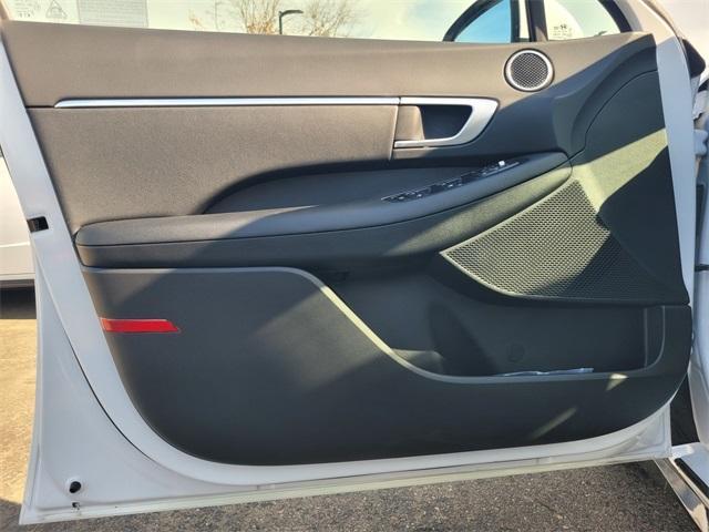 new 2026 Hyundai Sonata Hybrid car, priced at $34,605