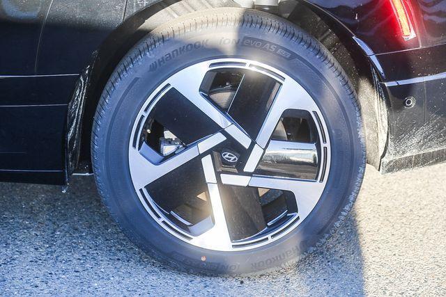 new 2026 Hyundai IONIQ 9 car, priced at $76,835
