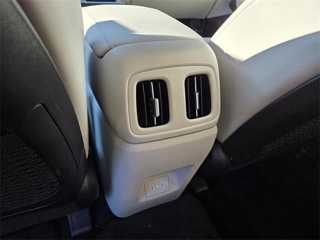 new 2025 Hyundai TUCSON Hybrid car, priced at $39,060