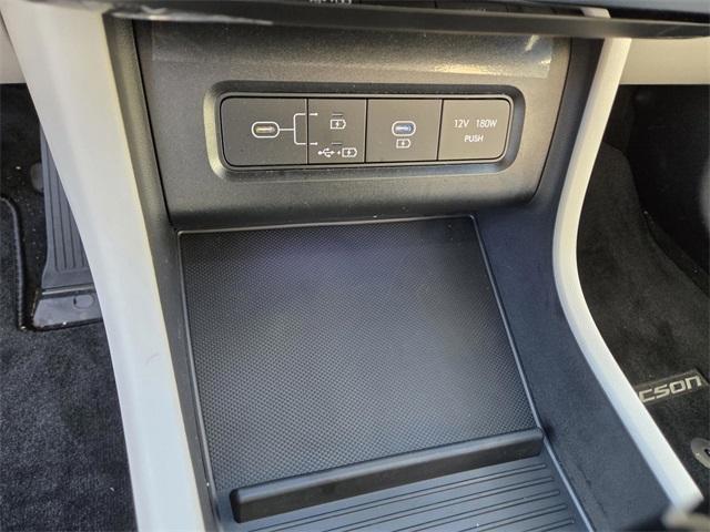 new 2025 Hyundai TUCSON Hybrid car, priced at $39,060