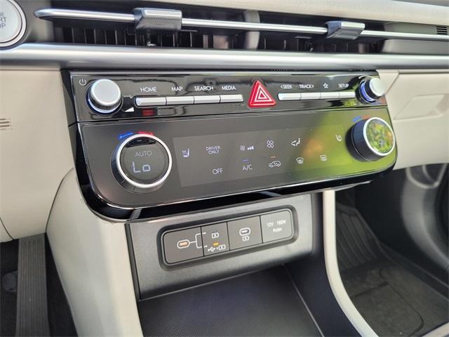 new 2025 Hyundai TUCSON Hybrid car, priced at $39,060