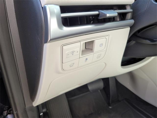 new 2025 Hyundai TUCSON Hybrid car, priced at $39,060